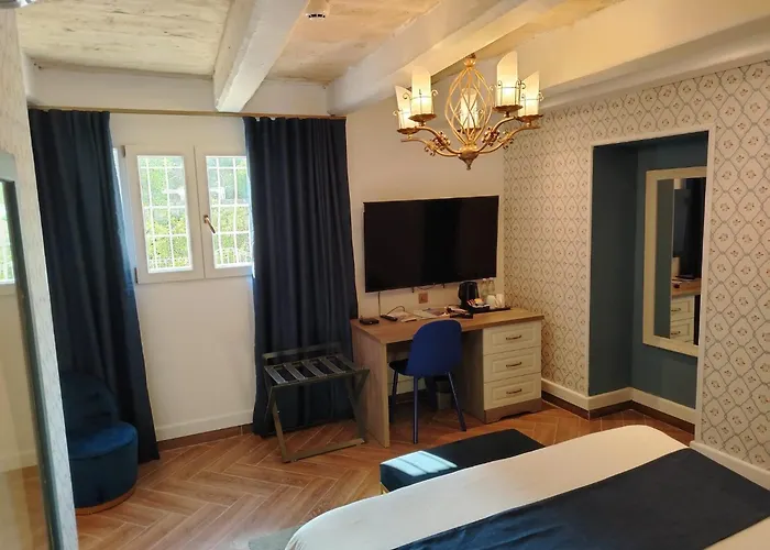 The Red Farm Relais & Spa
