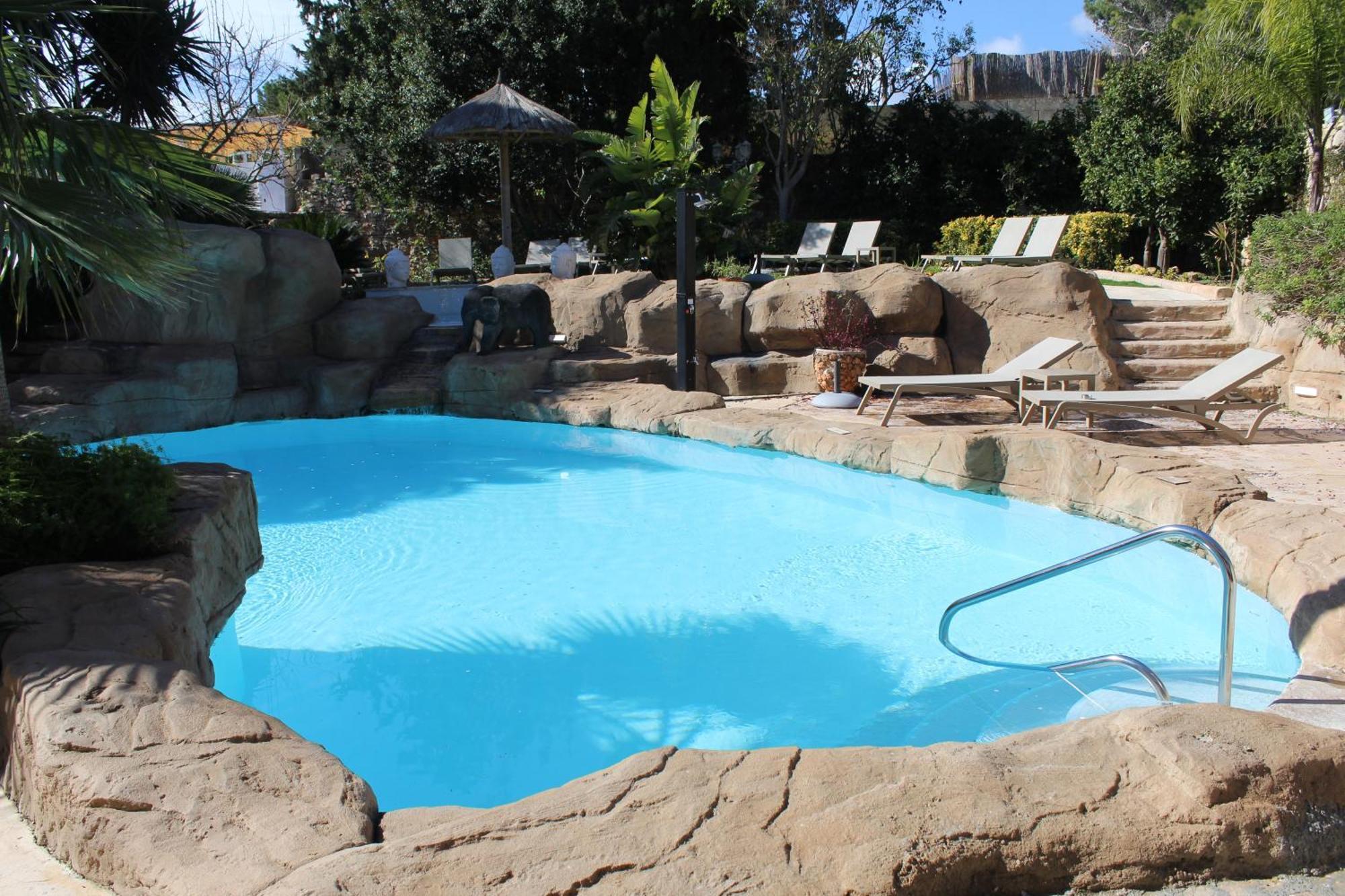 The Red Farm Relais & * L'Inglin
