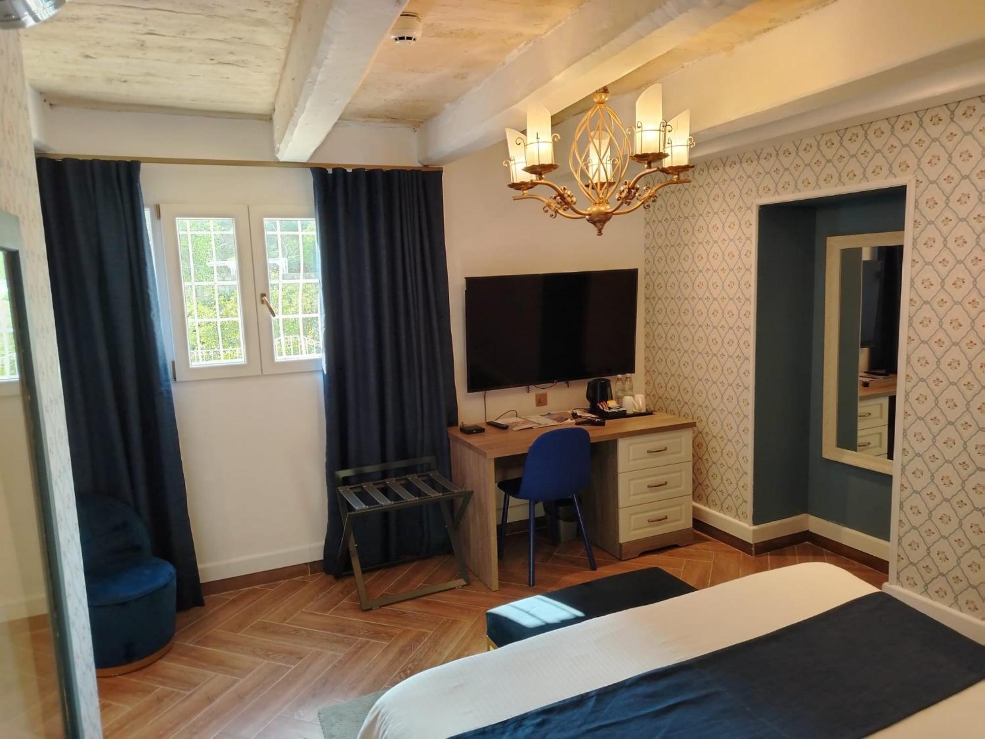 The Red Farm Relais &