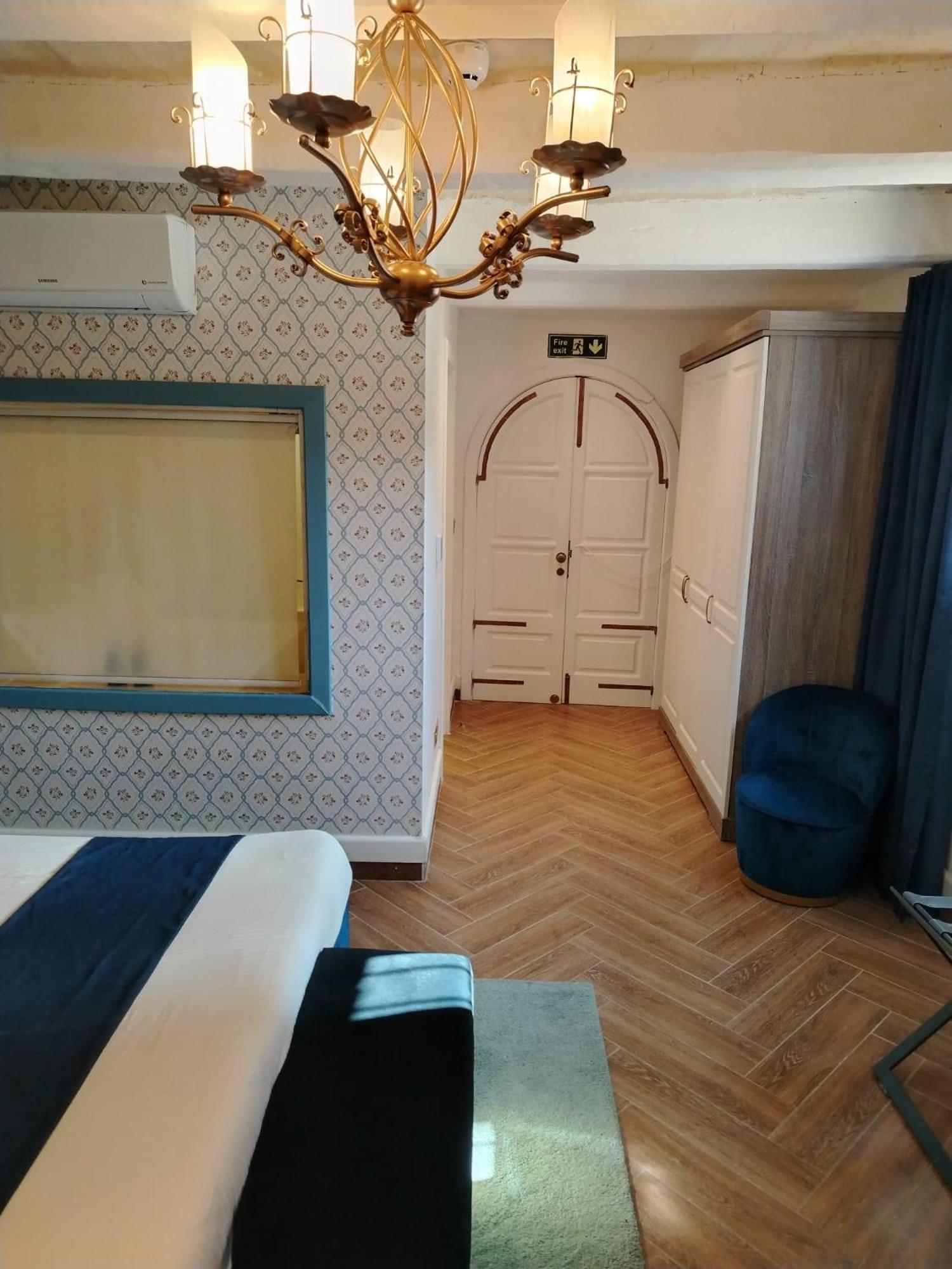 The Red Farm Relais & Hotel Iklin